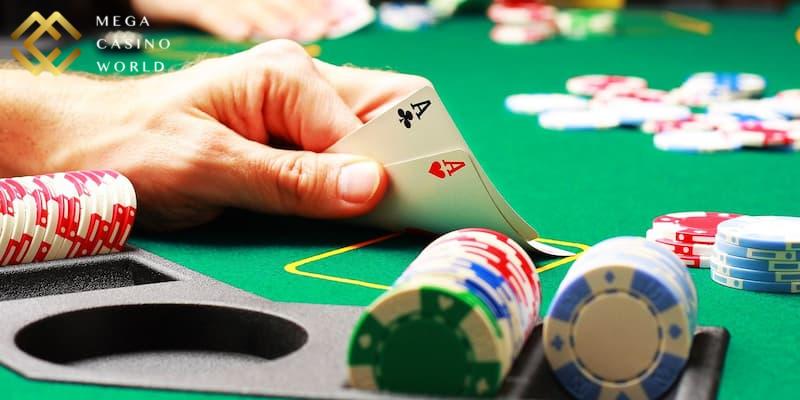 Nắm giữ quy tắc để chia bài Poker